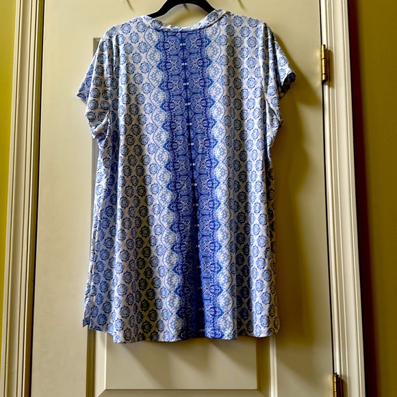 Issac Mizrahi Live! Blue and White Womens Top - Picture 6 of 8